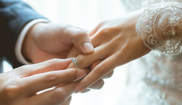 روزانه ۵۸ ازدواج در آذربایجان‌غربی / روند ازدواج همچنان کاهشی است