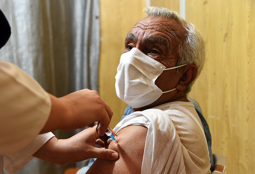 77 درصد سالمندان بالای 70 سال واکسن کرونا دریافت کردند