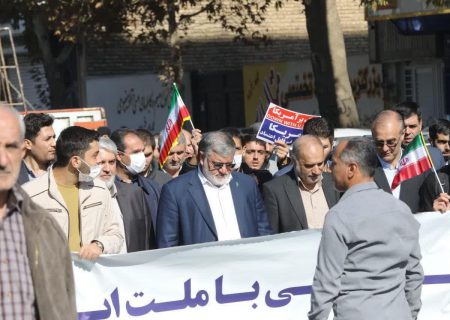 فرماندار ارومیه: جوانان در۱۳ آبان به دفاع ازانقلاب آمده اند